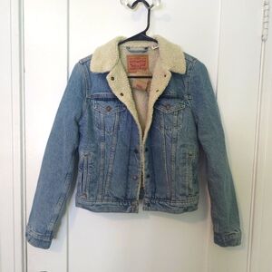 NWT Levi's Denim Jacket
